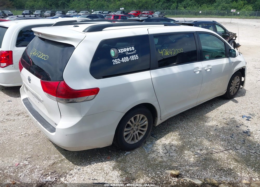 2011 TOYOTA SIENNA VIN: 5TDYK3DC6BS068757