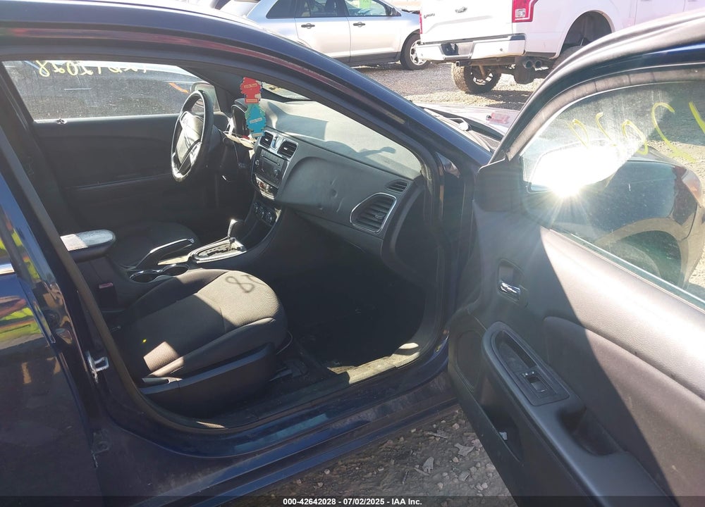 2013 CHRYSLER 200 VIN: 1C3CCBBB8DN701431