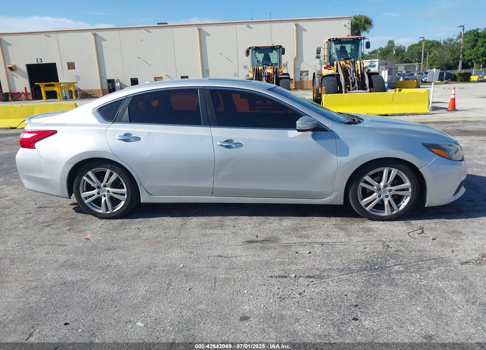 2017 NISSAN ALTIMA 3.5 SL VIN: 1N4BL3APXHC190404