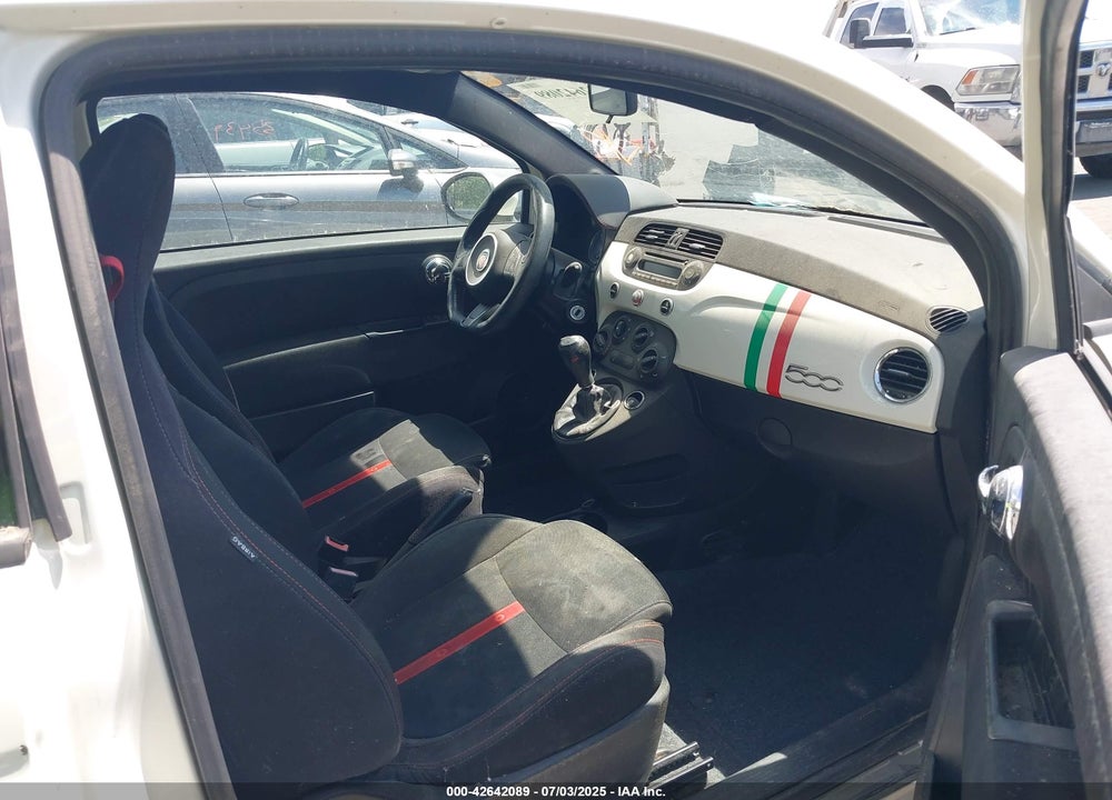 2013 FIAT 500 VIN: 3C3CFFFH5DT733881