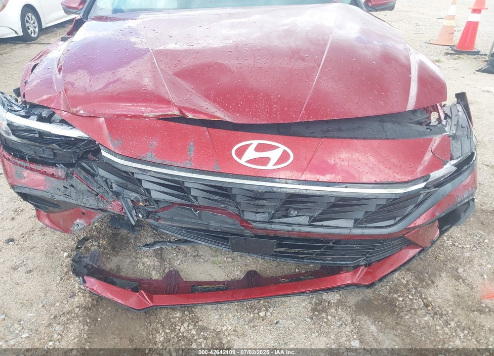2024 HYUNDAI ELANTRA VIN: KMHLP4DG4RU753913