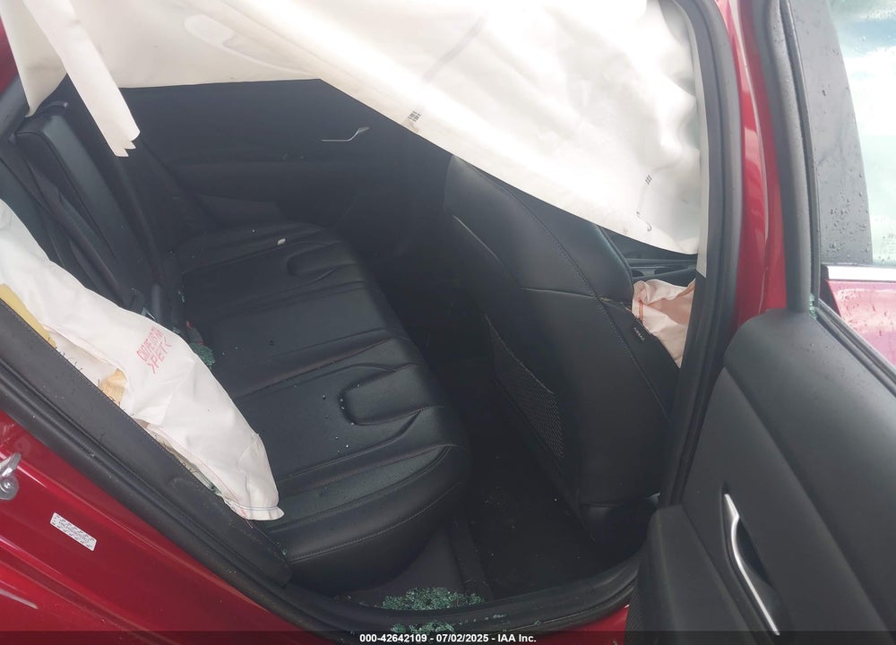 2024 HYUNDAI ELANTRA VIN: KMHLP4DG4RU753913