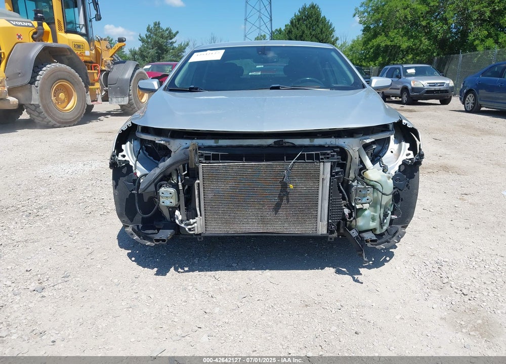 2018 CHEVROLET MALIBU VIN: 1G1ZD5ST1JF172190