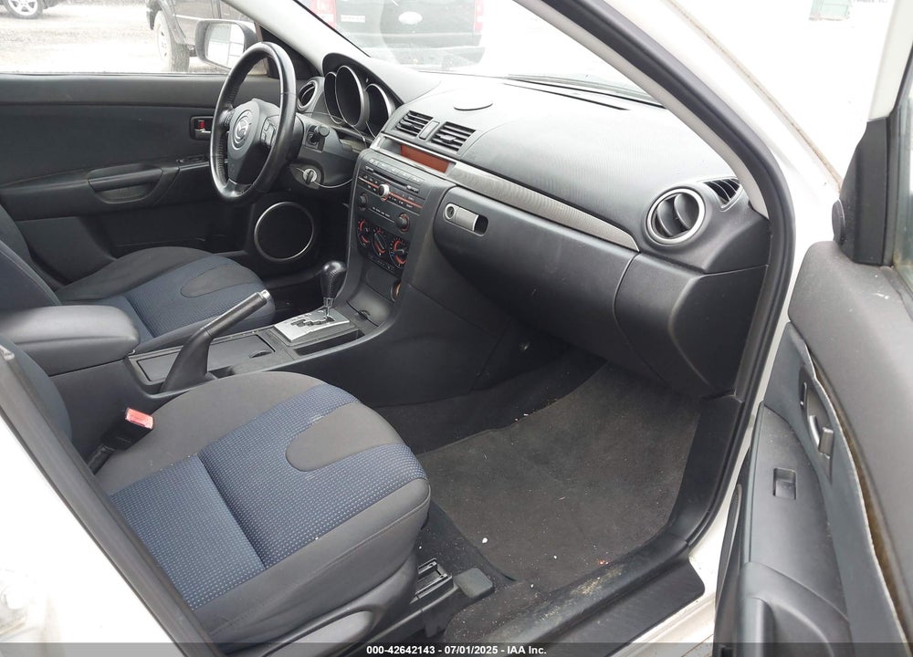 2004 MAZDA 3 S VIN: JM1BK143741178906