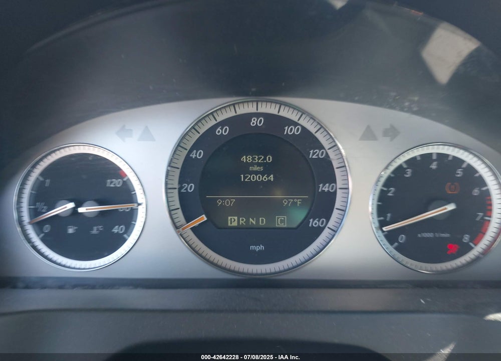 2008 MERCEDES-BENZ C 300 VIN: WDDGF54X18F047859