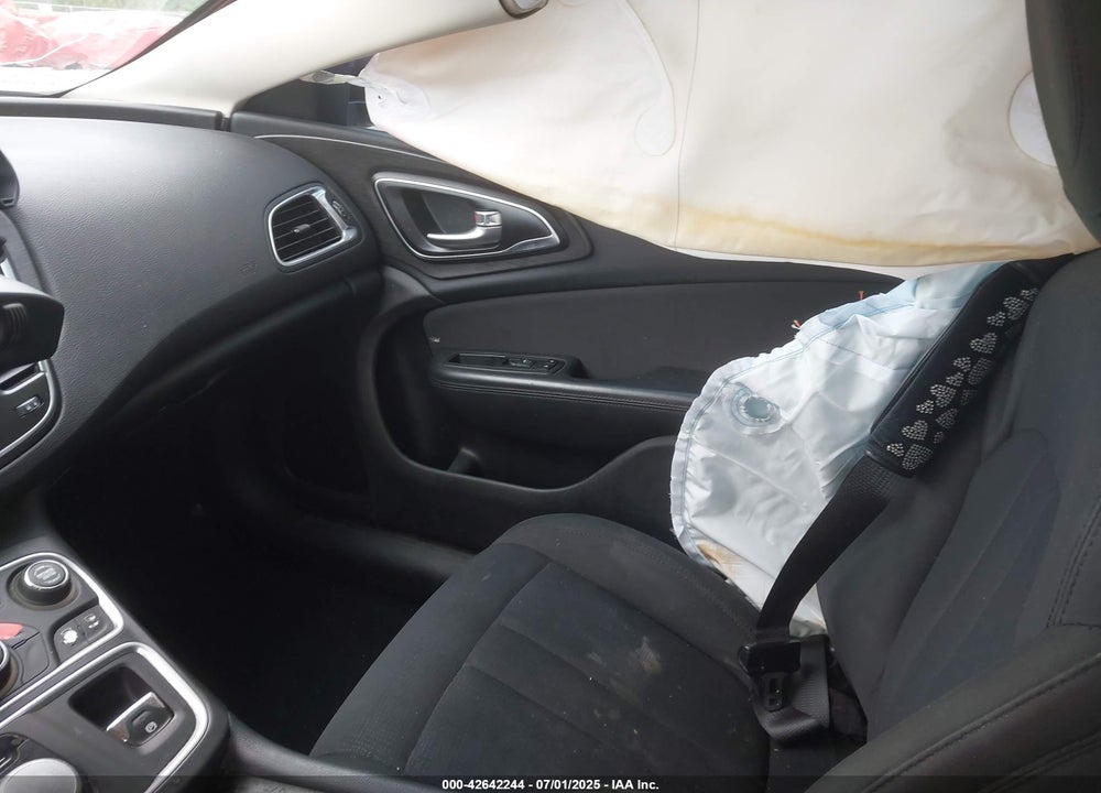 2016 CHRYSLER 200 VIN: 1C3CCCAB1GN108375
