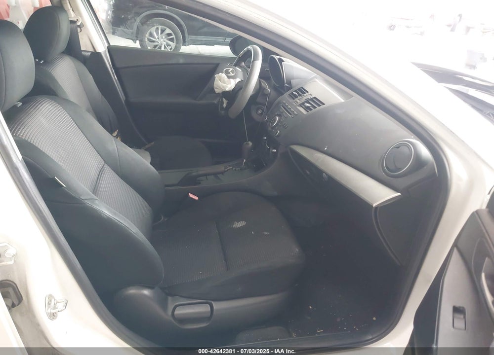 2013 MAZDA 3 VIN: JM1BL1TF3D1813659