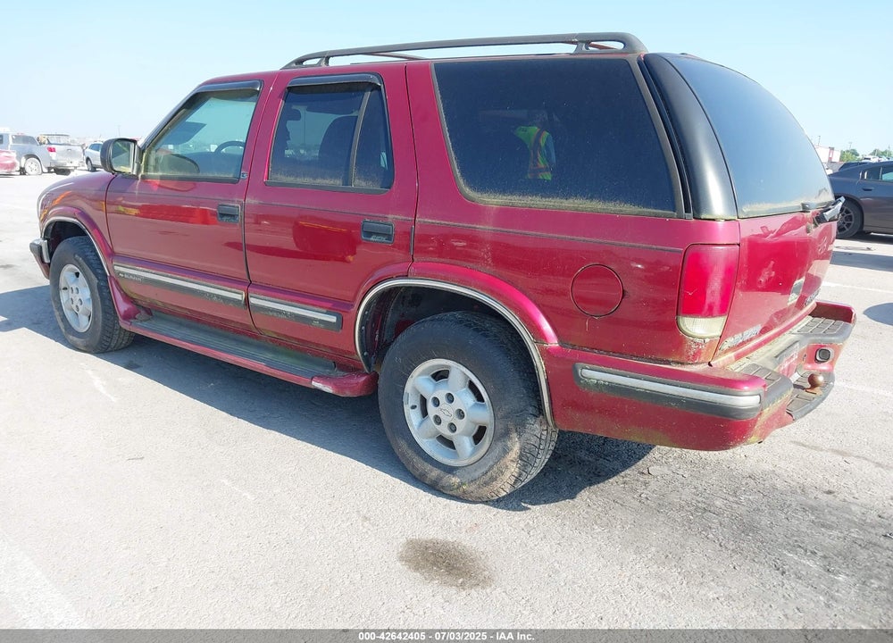 1999 CHEVROLET BLAZER LS VIN: 1GNDT13W8X2189355
