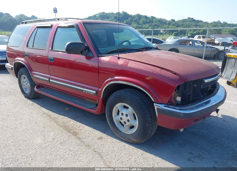 1999 CHEVROLET BLAZER LS VIN: 1GNDT13W8X2189355