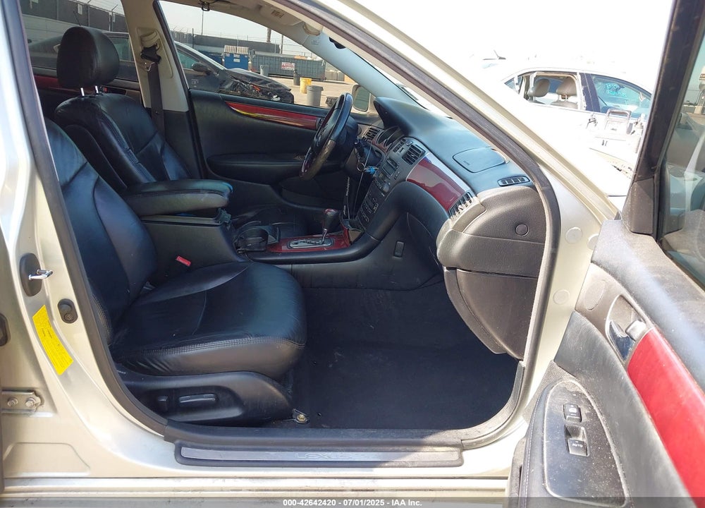 2003 LEXUS ES 300 VIN: JTHBF30G236002533