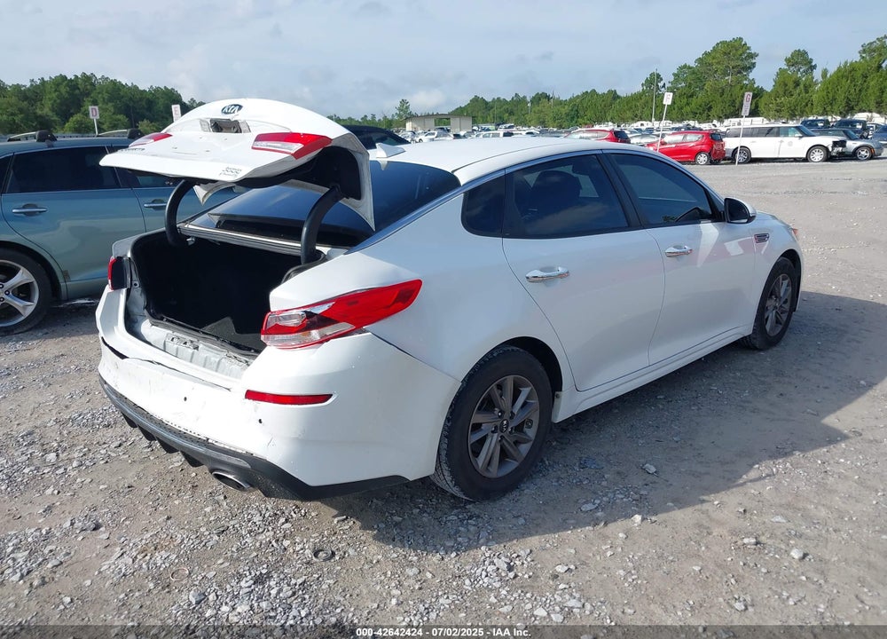 2020 KIA OPTIMA LX VIN: 5XXGT4L30LG390927