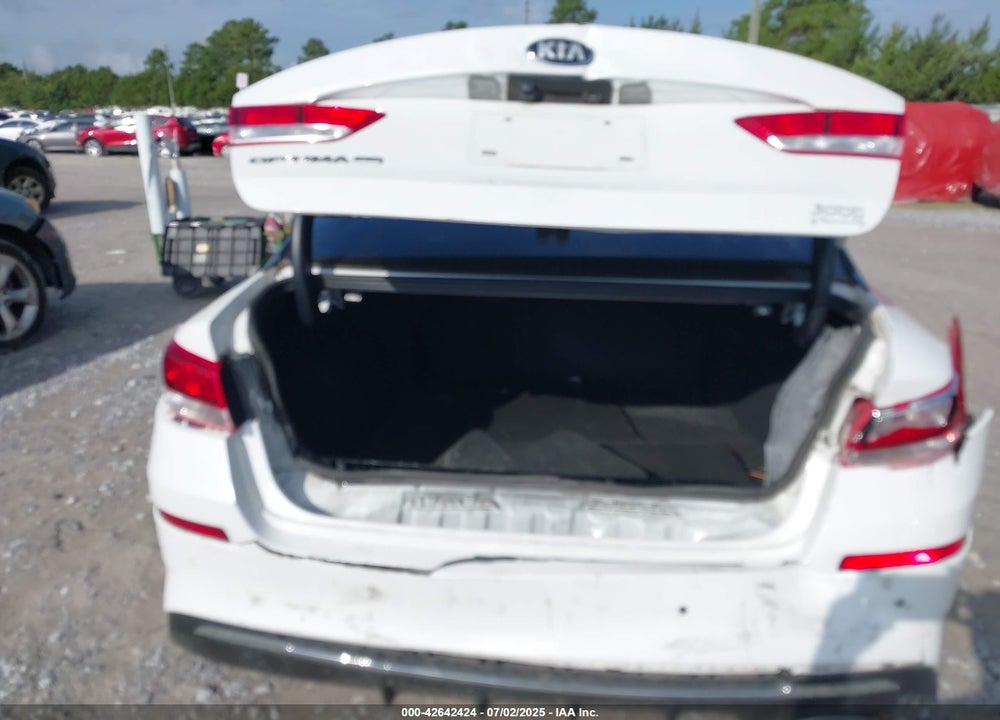 2020 KIA OPTIMA LX VIN: 5XXGT4L30LG390927
