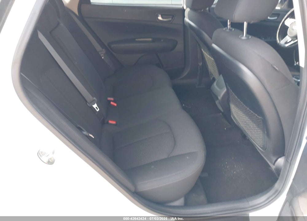 2020 KIA OPTIMA LX VIN: 5XXGT4L30LG390927