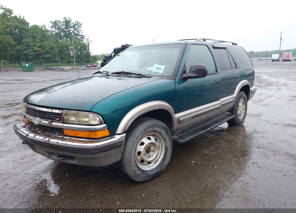 1998 CHEVROLET BLAZER LS VIN: 1GNDT13W3W2192985