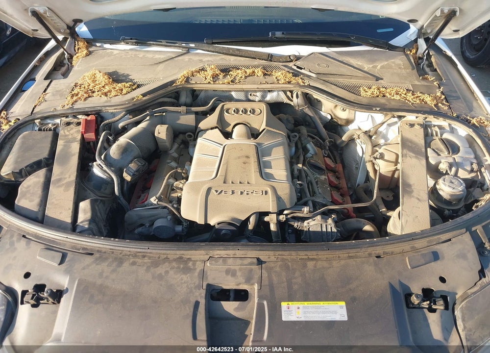 2013 AUDI A8 L VIN: WAURGAFD5DN009804