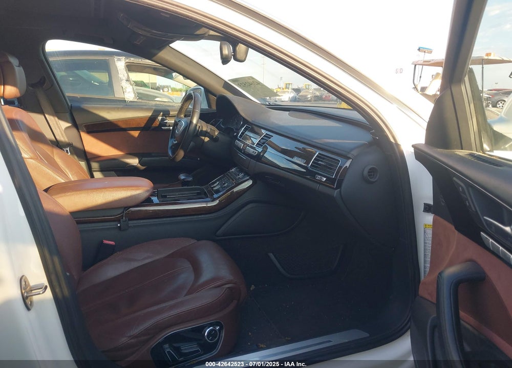 2013 AUDI A8 L VIN: WAURGAFD5DN009804