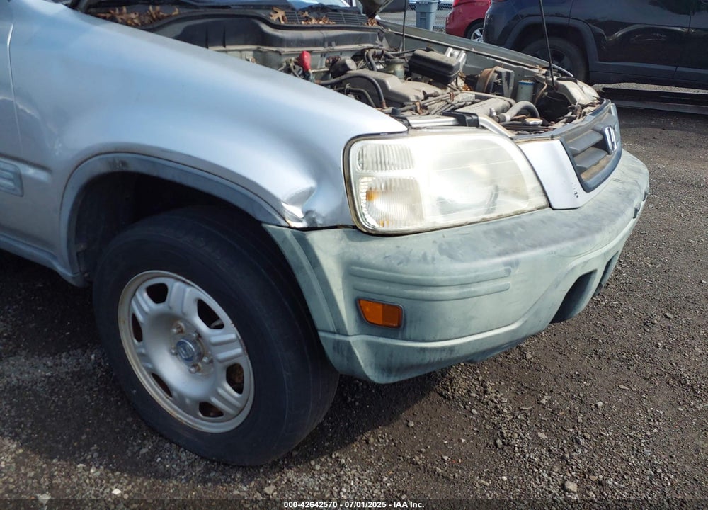 1999 HONDA CR-V LX VIN: JHLRD1841XC024361
