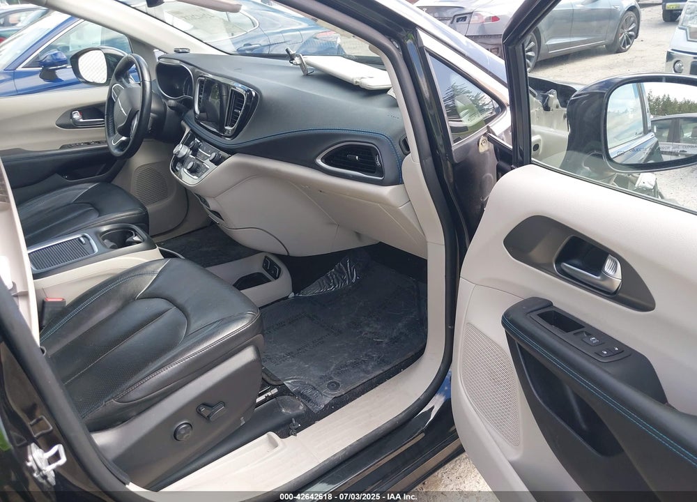 2021 CHRYSLER PACIFICA HYBRID TOURING L VIN: 2C4RC1L75MR581309