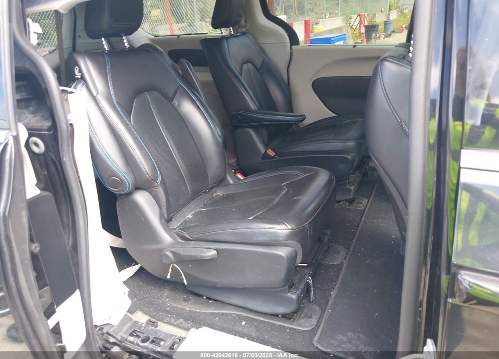 2021 CHRYSLER PACIFICA HYBRID TOURING L VIN: 2C4RC1L75MR581309