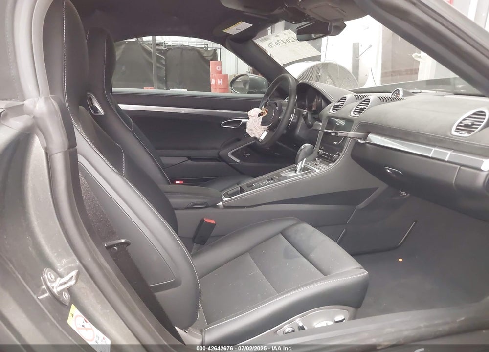 2025 PORSCHE 718 BOXSTER VIN: WP0CB2A85SK226372