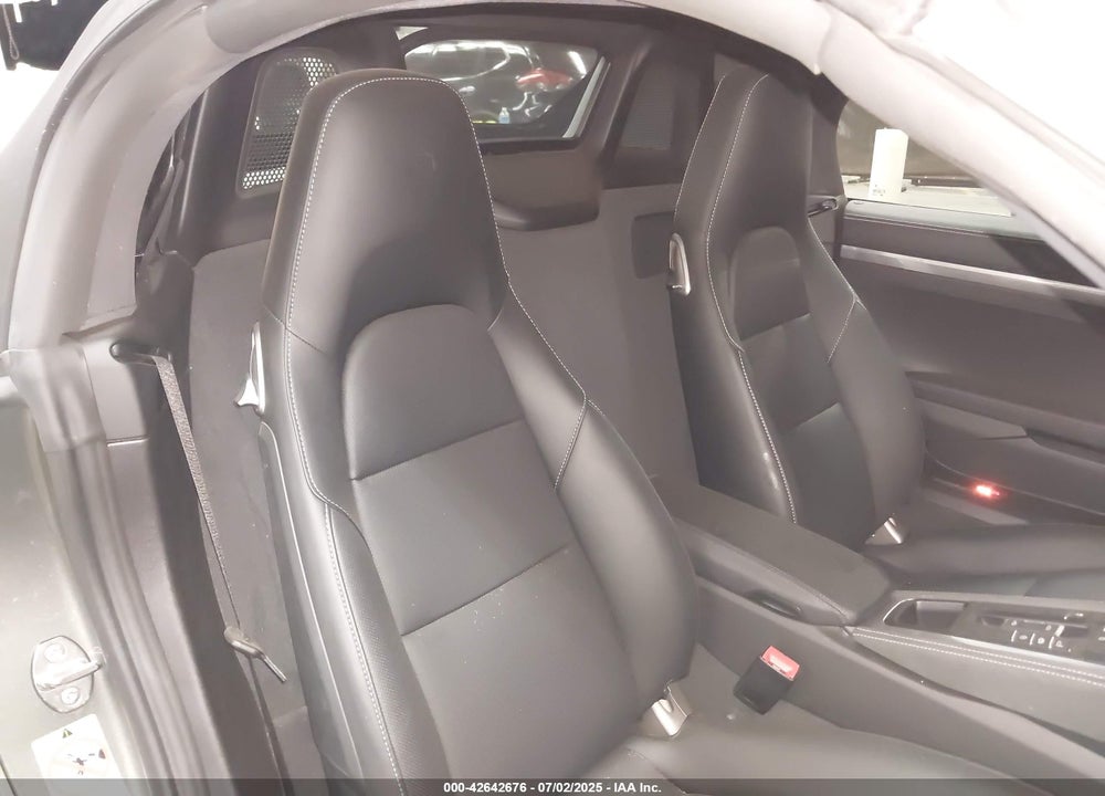 2025 PORSCHE 718 BOXSTER VIN: WP0CB2A85SK226372