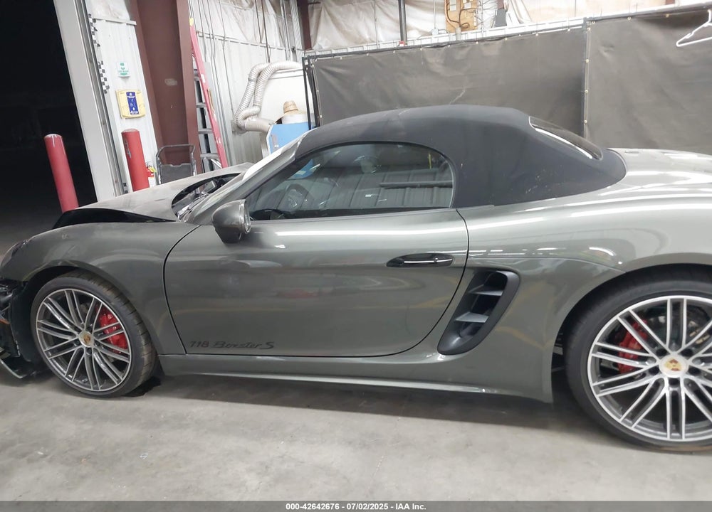 2025 PORSCHE 718 BOXSTER VIN: WP0CB2A85SK226372