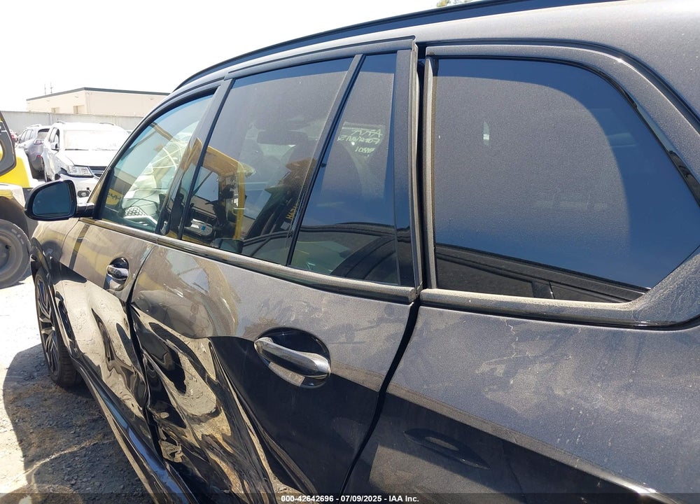 2025 BMW X5 VIN: 5UX13EU00S9Y00376