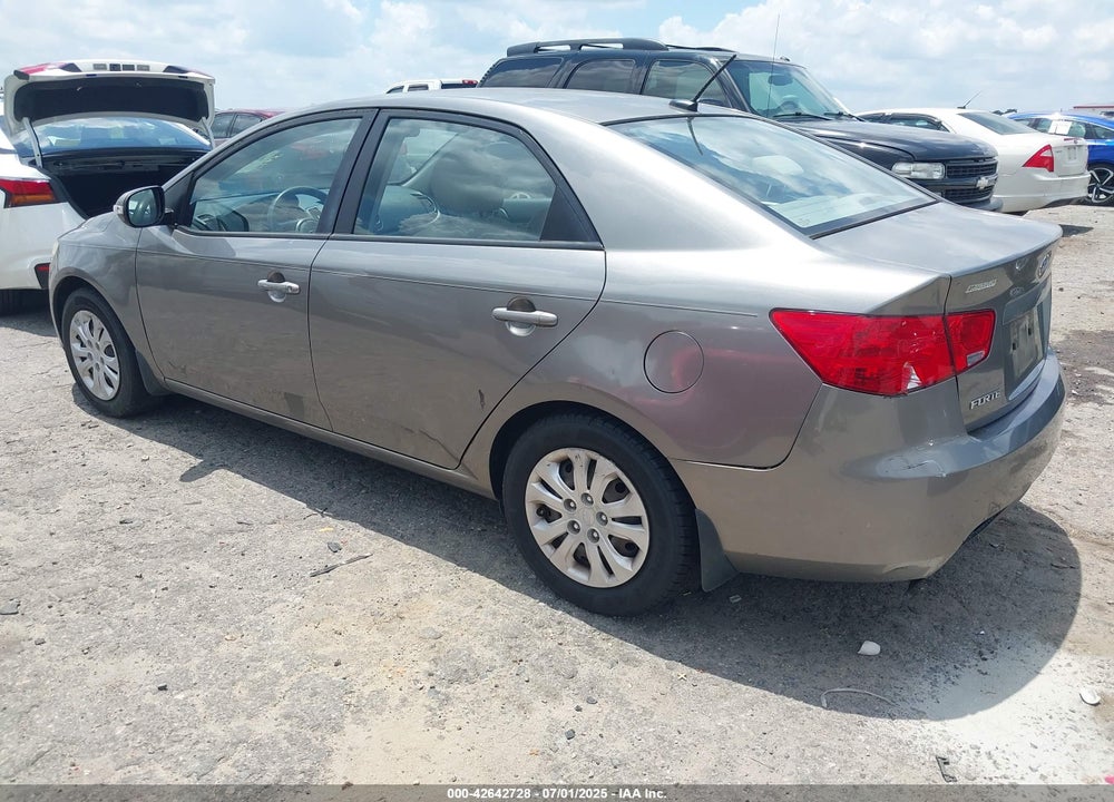 2010 KIA FORTE VIN: KNAFU4A25A5303282