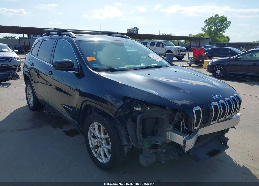 2015 JEEP CHEROKEE LATITUDE VIN: 1C4PJLCS8FW670329