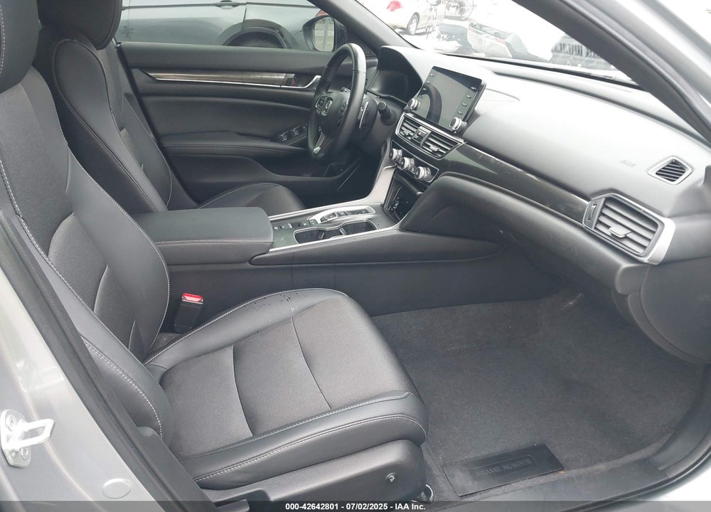 2022 HONDA ACCORD VIN: 1HGCV3F20NA040896
