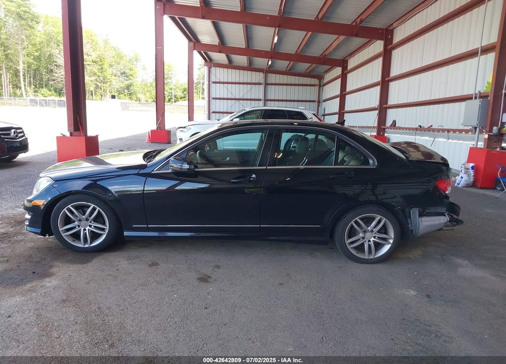 2012 MERCEDES-BENZ C 300 VIN: WDDGF8BB1CA625800