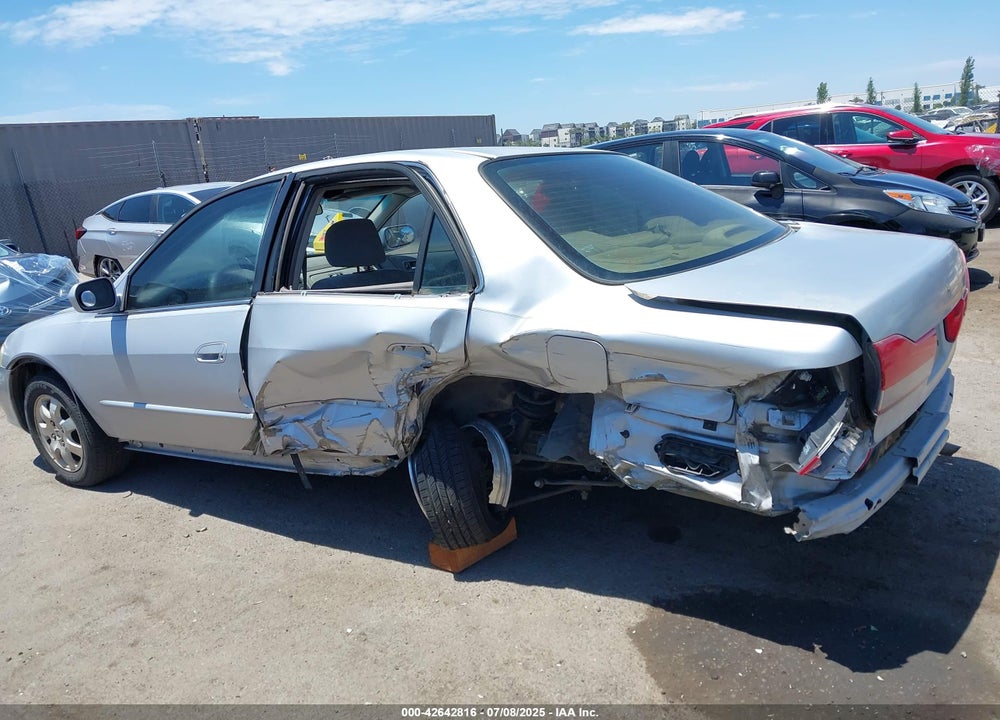 2001 HONDA ACCORD 2.3 EX VIN: 1HGCG65811A069075