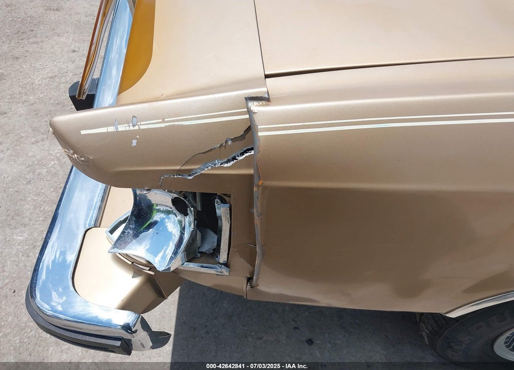 1983 MERCURY GRAND MARQUIS VIN: 1MEBP95F1DZ679380