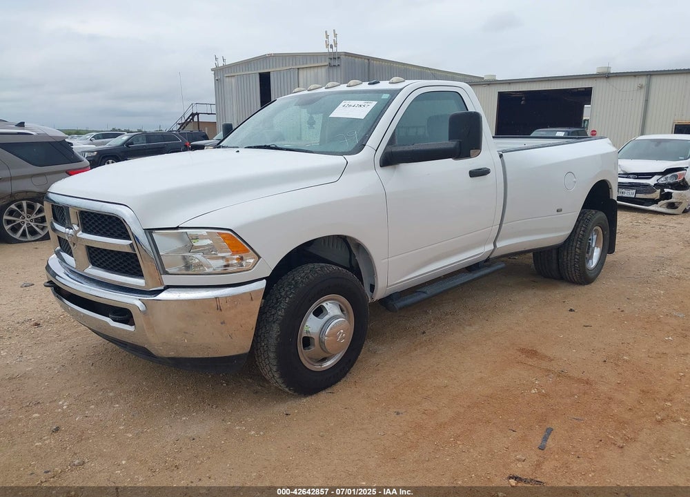 2015 RAM 3500 TRADESMAN VIN: 3C63RPAL8FG661310