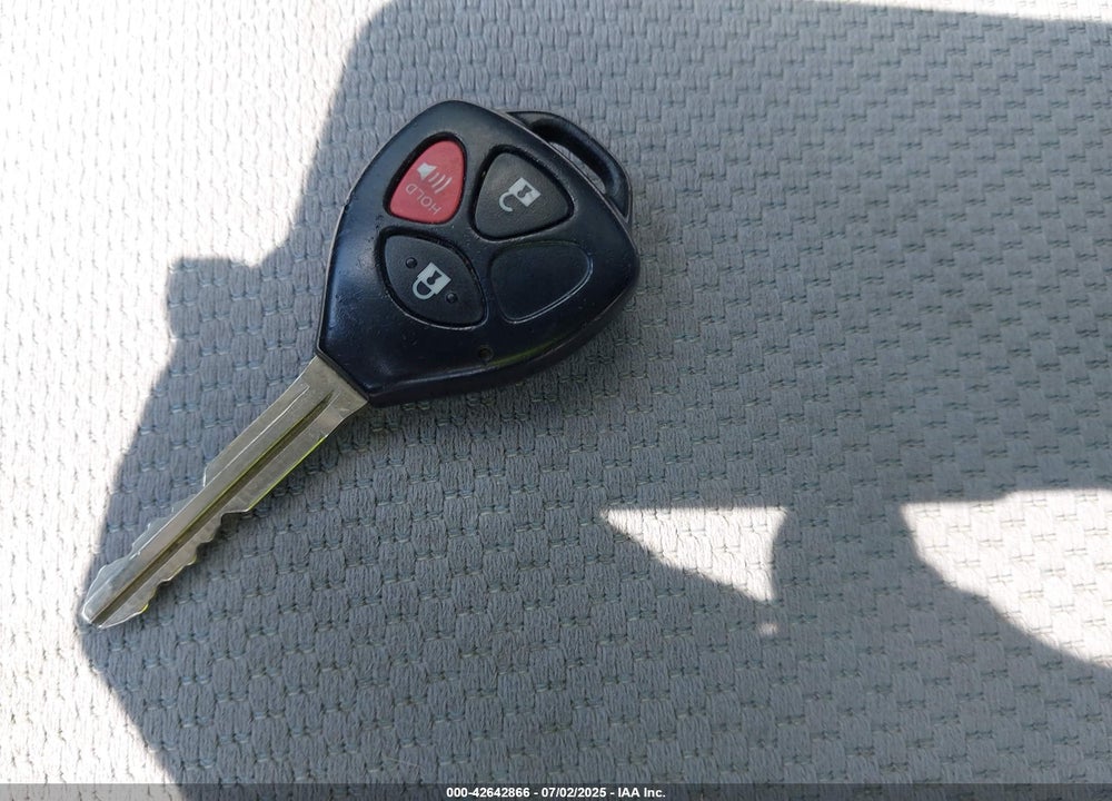 2012 TOYOTA YARIS VIN: JTDKTUD35CD529078