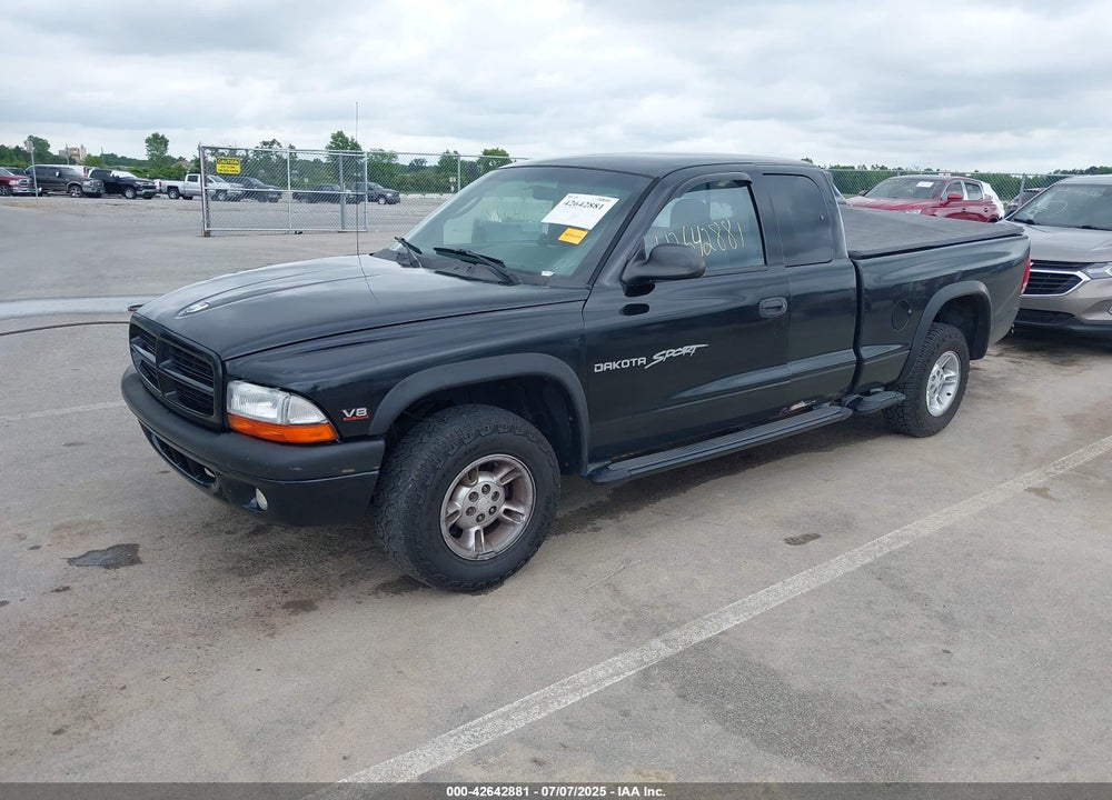 2000 DODGE DAKOTA SLT/SPORT VIN: 1B7GG22N8YS583903