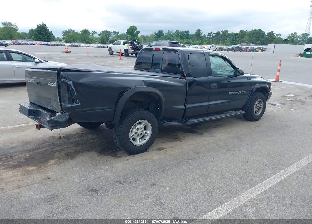 2000 DODGE DAKOTA SLT/SPORT VIN: 1B7GG22N8YS583903