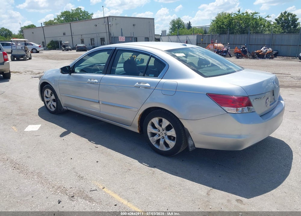 2008 HONDA ACCORD VIN: 1HGCP26898A075501