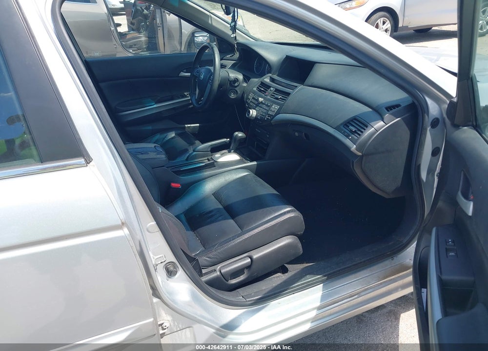 2008 HONDA ACCORD VIN: 1HGCP26898A075501