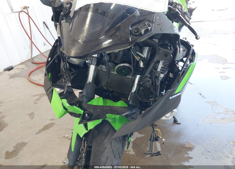 2022 KAWASAKI EX400 VIN: JKAEXKG15NDAE4726
