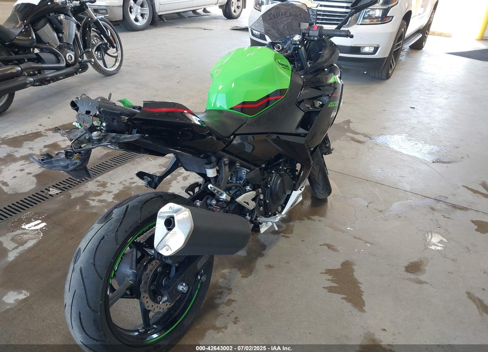 2022 KAWASAKI EX400 VIN: JKAEXKG15NDAE4726