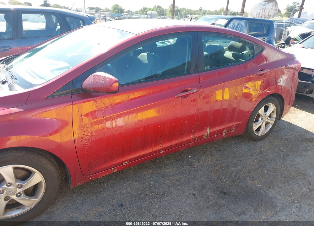 2015 HYUNDAI ELANTRA VIN: 5NPDH4AE8FH616729