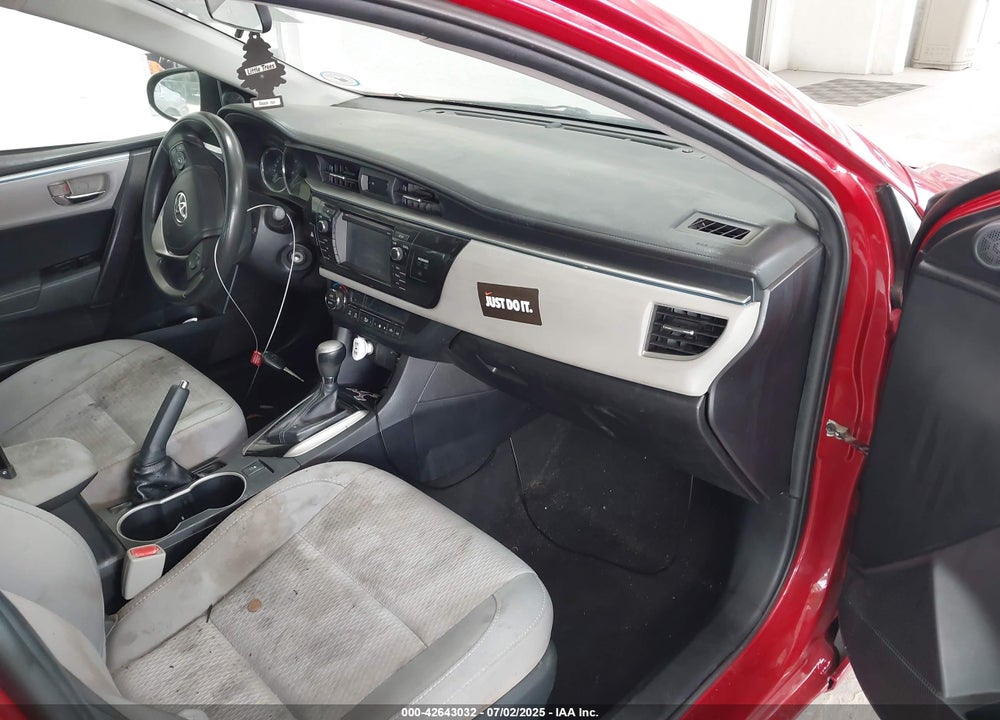 2015 TOYOTA COROLLA VIN: 2T1BURHE7FC418037