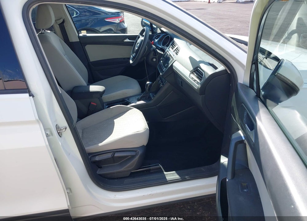 2020 VOLKSWAGEN TIGUAN VIN: 3VV1B7AXXLM036994