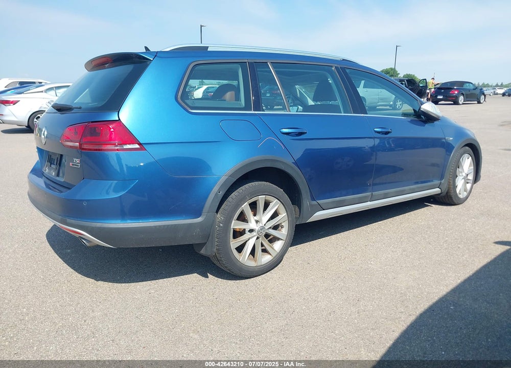 2017 VOLKSWAGEN GOLF ALLTRACK VIN: 3VWH17AU6HM529503