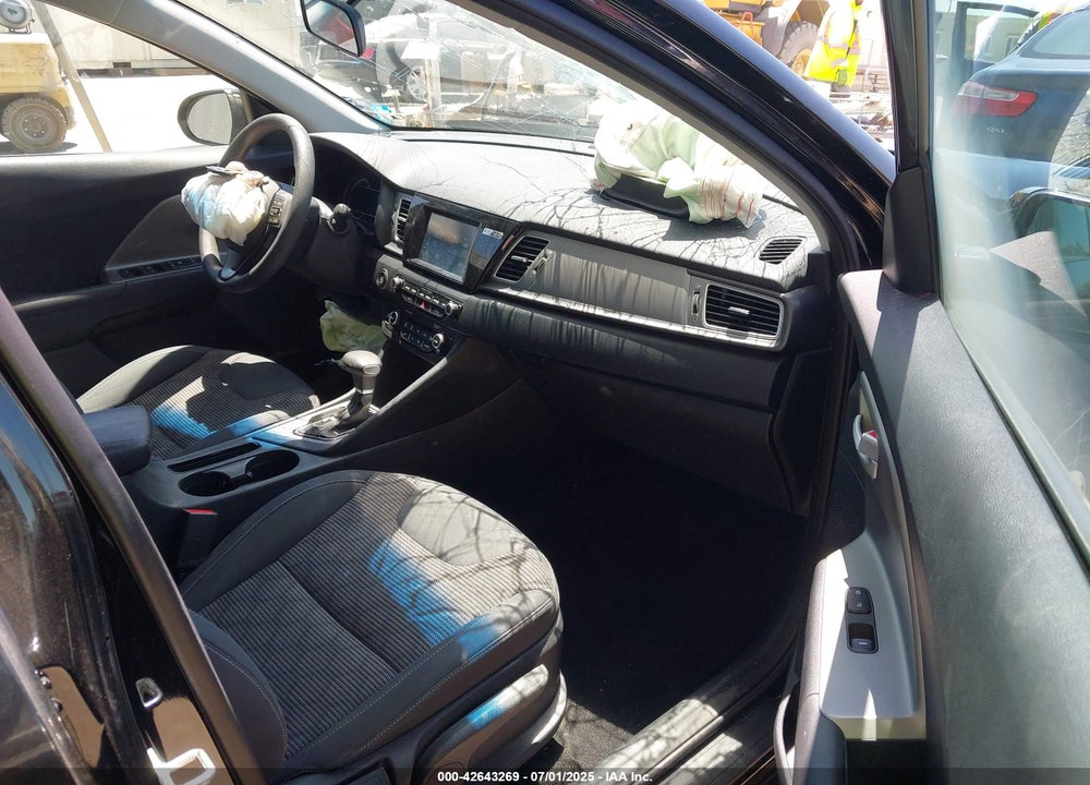 2018 KIA NIRO VIN: KNDCB3LC4J5210314