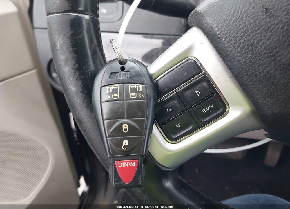 2012 DODGE GRAND CARAVAN CREW VIN: 2C4RDGDG8CR215888