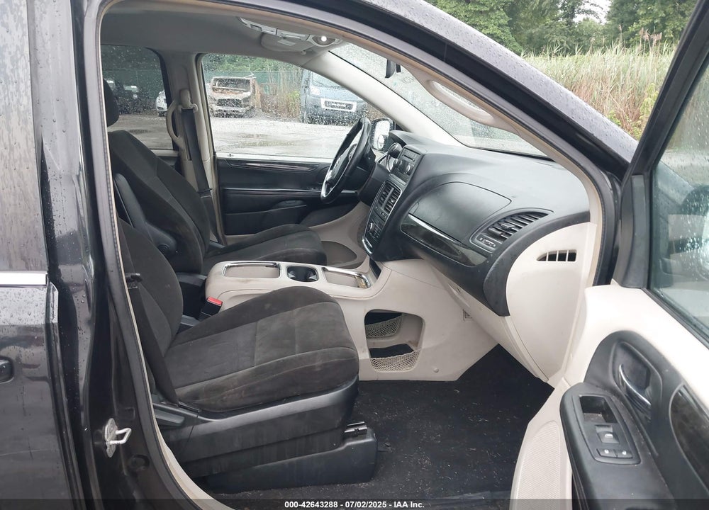 2012 DODGE GRAND CARAVAN CREW VIN: 2C4RDGDG8CR215888