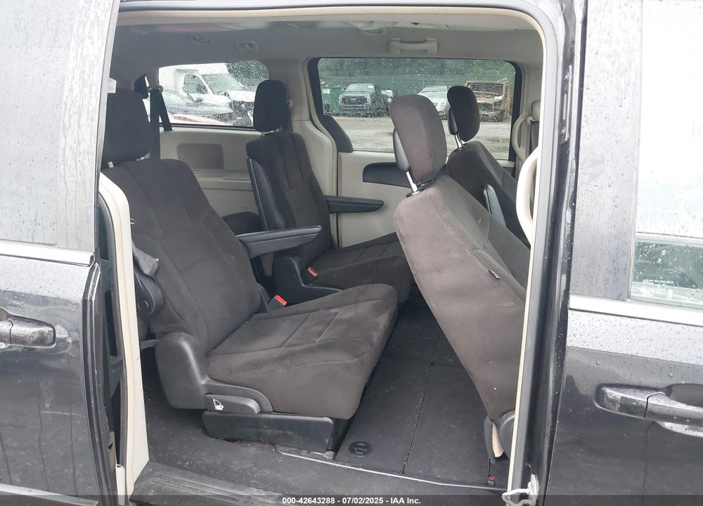 2012 DODGE GRAND CARAVAN CREW VIN: 2C4RDGDG8CR215888