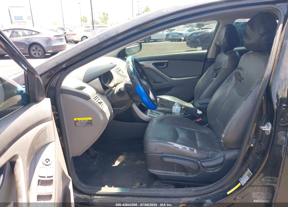 2011 HYUNDAI ELANTRA VIN: KMHDH4AE5BU121786